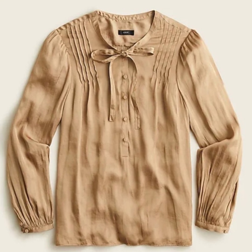 XL J.Crew Featherweight Satin Tie Neck Blouse in a gorgeous Champaign color EUC